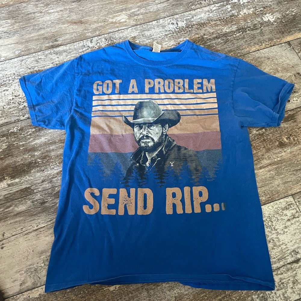 Men’s Small Yellowstone Shirt (3 for $12)